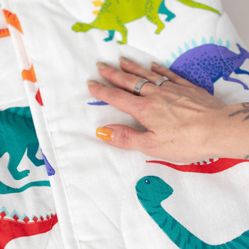 Одеяло детское  140х205 (см) ДИНО  (синтепон, поплин) 